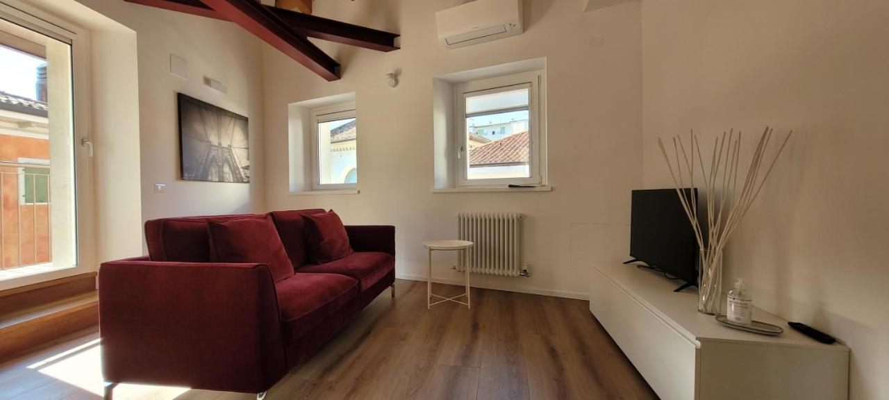 Sarpi21 Suites Удине Экстерьер фото